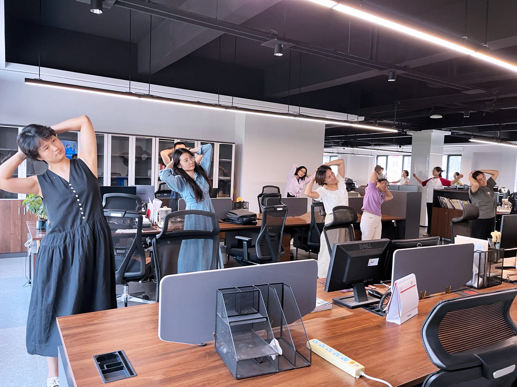 1727235322317531.jpg 工間操2.jpg